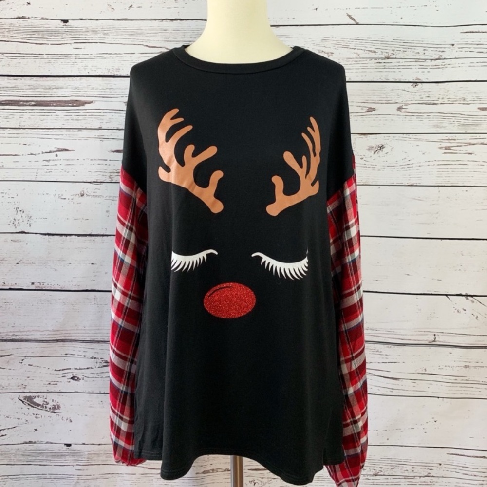 Boutique Red Nose Reindeer Plaid Long Sleeve Top Size Small